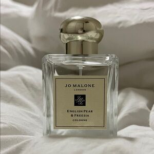 JO MALONE English Pear & Fresia Fragrance